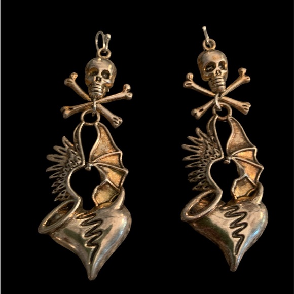 Noir Jewelry Halloween Skull,  Crossbones and Broken Heart  Earrings, NWT - Picture 1 of 1